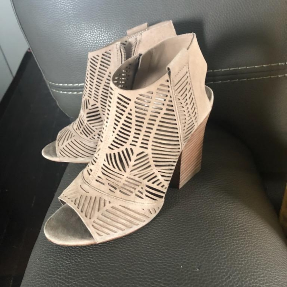Vince Camuto